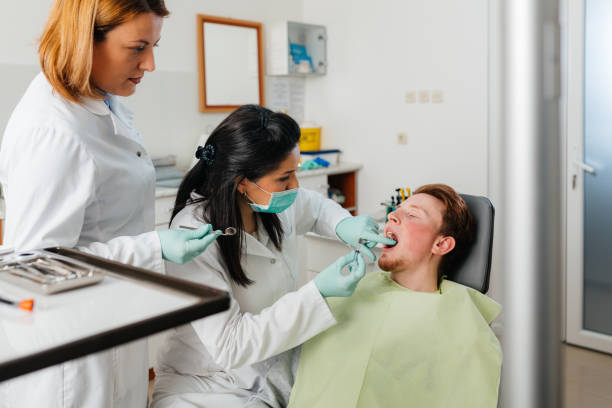 Best Tooth Infection Emergency Dentist  in Westfield, WI